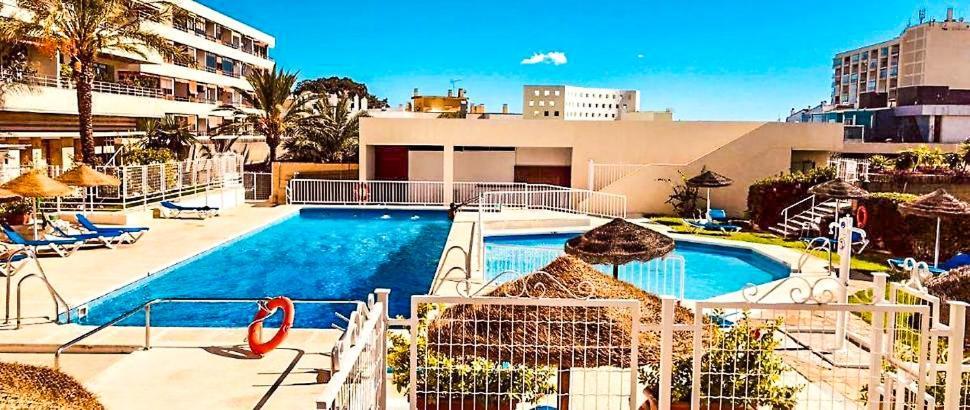 La Nogalera Apartment ตอร์เรโมลิโนส ภายนอก รูปภาพ